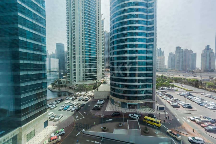 15 Furnished Office | Partitioned | Close to Metro | DMCC