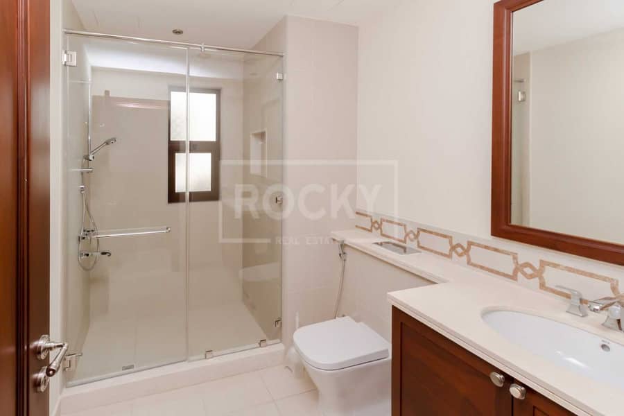24 5 Bedroom Villa | Ready to move | Arabian Ranches