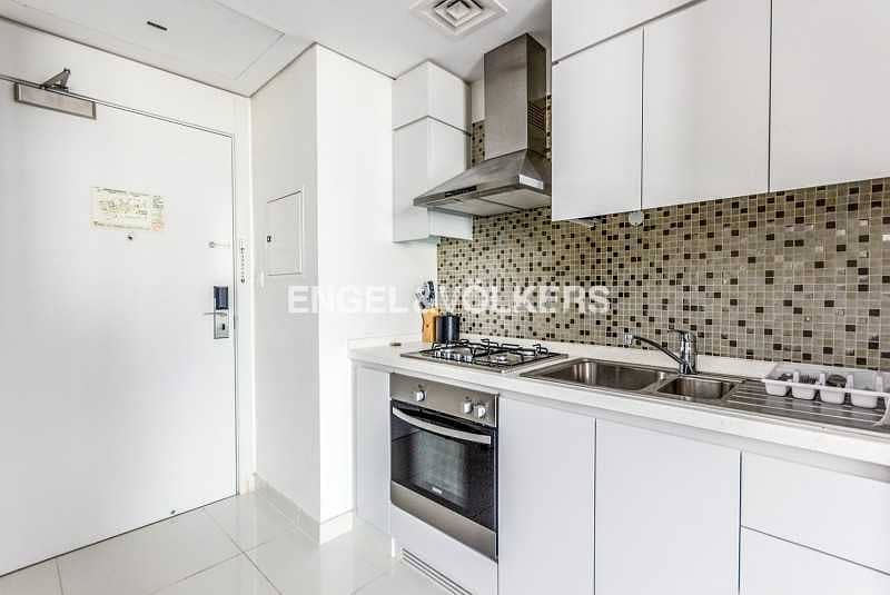 2 Furnished|Canal view|Balcony| High Floor