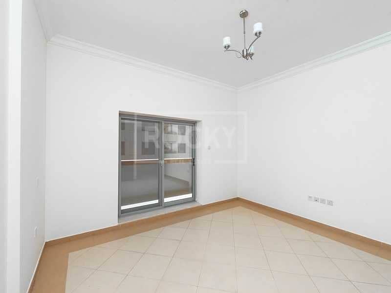 16 Reduced rent | 13 months | Close to Metro | 6 chqs