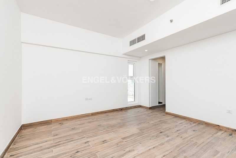 8 Near to Metro | Kitchen Equipped | Brand New