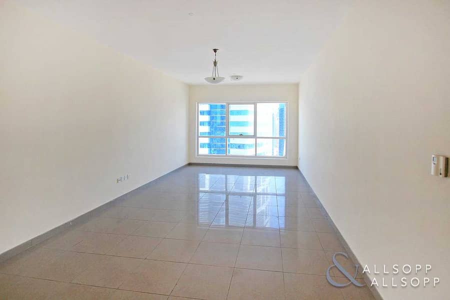 2 Spacious 1 Bed | High Floor | Tenanted