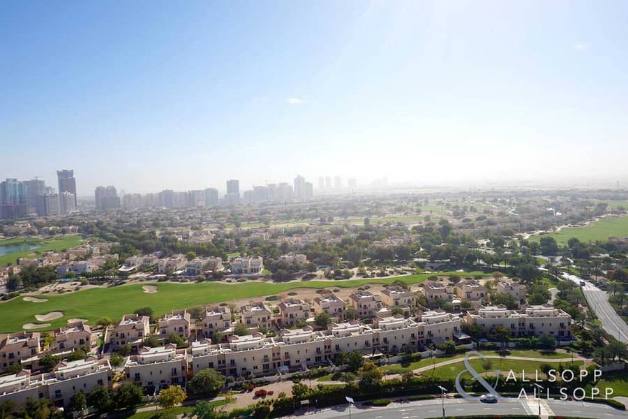 Golf Course View | Top Floor | 1 Bedroom Golf Course View | Top Floor | 1 Bedroom
