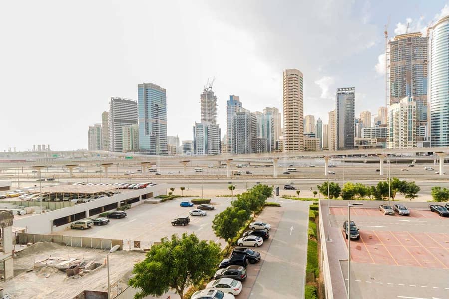 5 Spacious Fitted Office | Open Layout | Close to Metro | DMCC