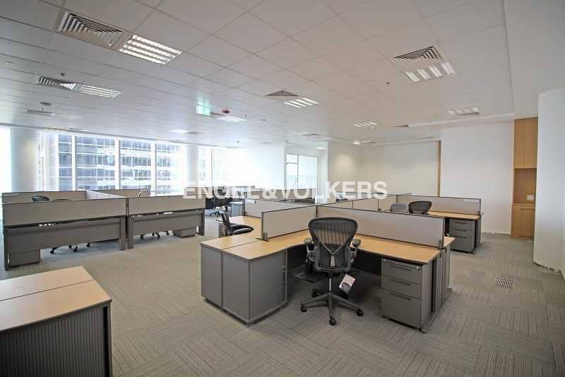 Brand New | Fitted and Furnished | 5 Parkings Brand New | Fitted and Furnished | 5 Parkings