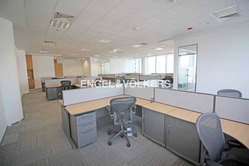 8 Corner Office|Fitted and Furnished|5 Parkings