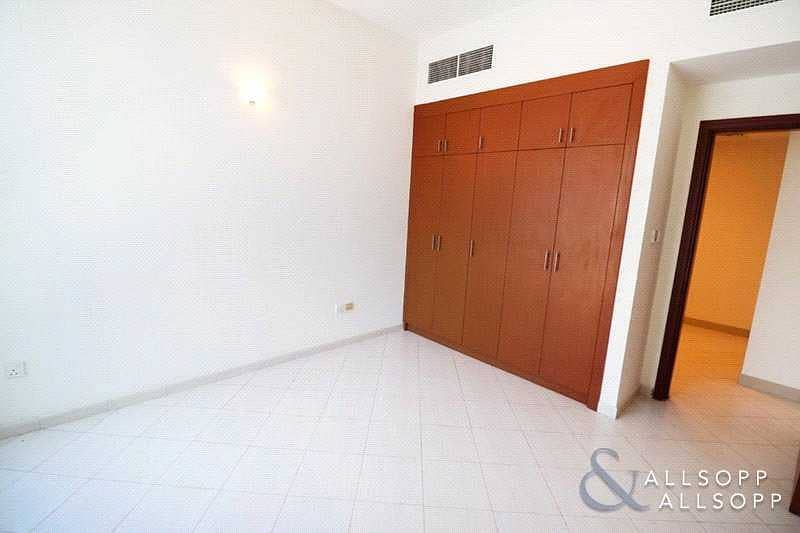 3 Large 1 Bed Apartment | Rented | High ROI 5.5% Net