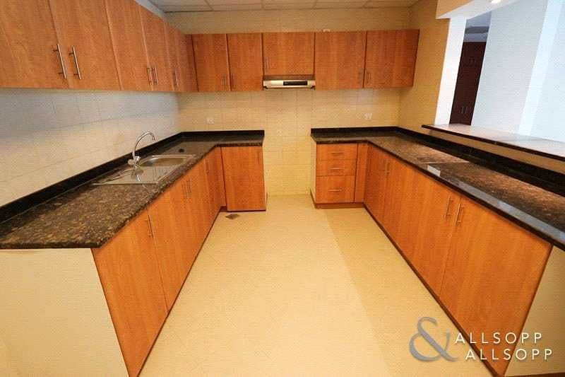 7 Large 1 Bed Apartment | Rented | High ROI 5.5% Net