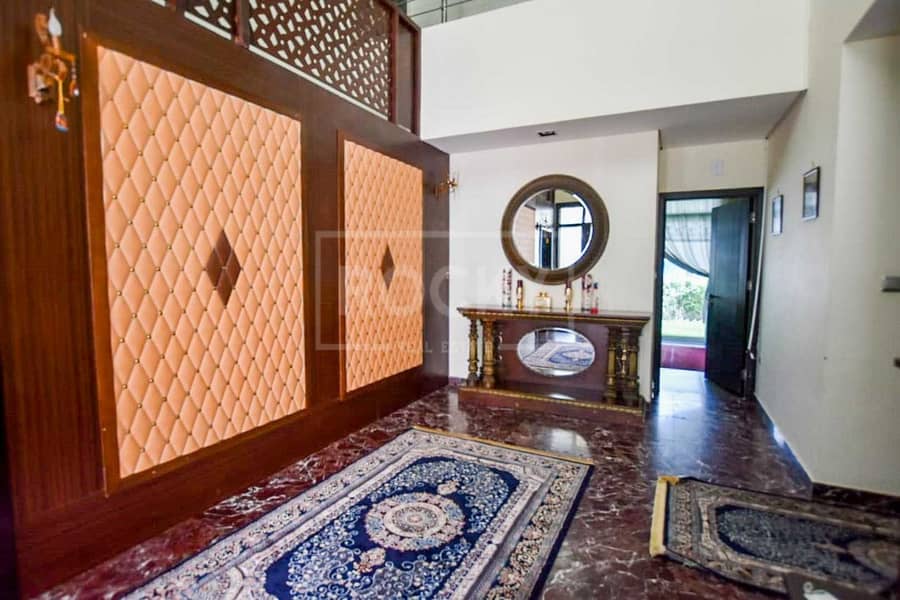 11 Exclusive | Freehold | with Elevator | 6 Bedroom Villa