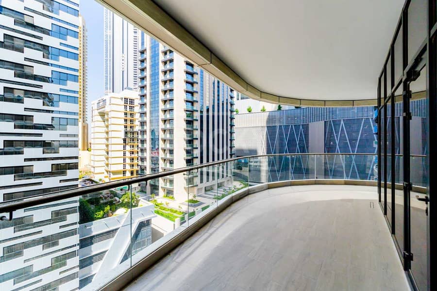 10 Brand New | Spacious 1 Bed | Address Fountain View | RP Heights