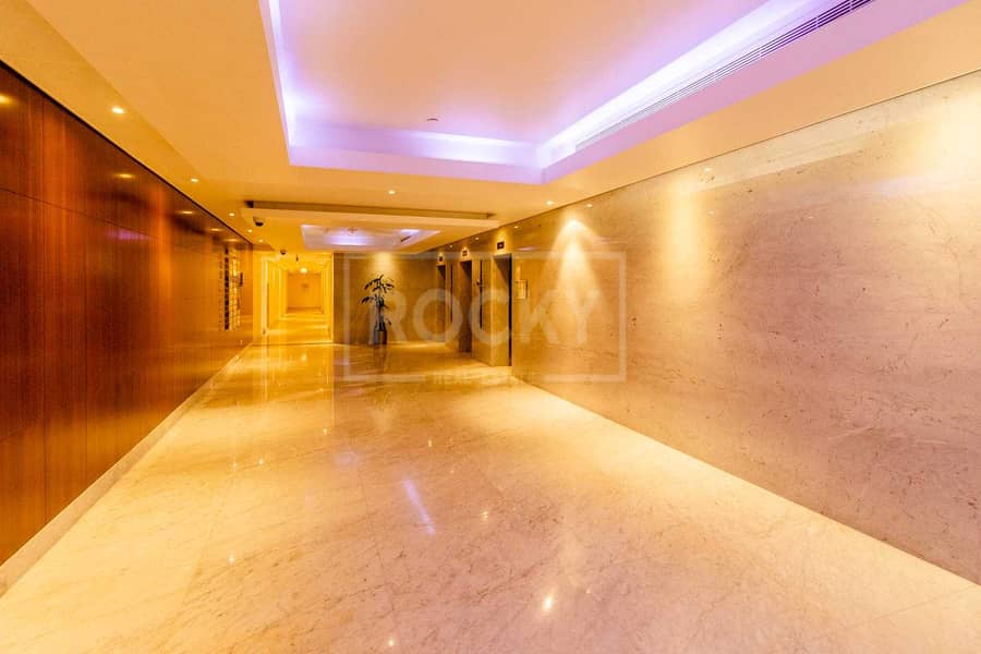 12 All inclusive | Low Floor | Office | European Business Center