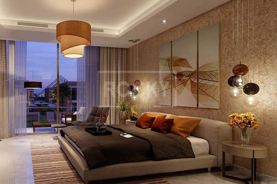 Independent | 6-Bed plus Maids | Falcon City Independent | 6-Bed plus Maids | Falcon City