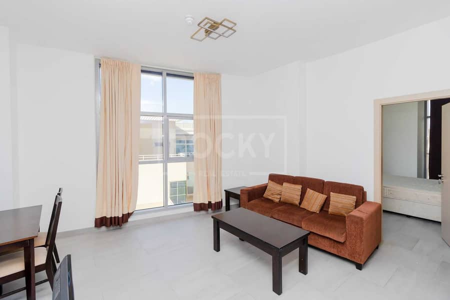 2 2-Bed | Equipped Kitchen | Multiple Cheques