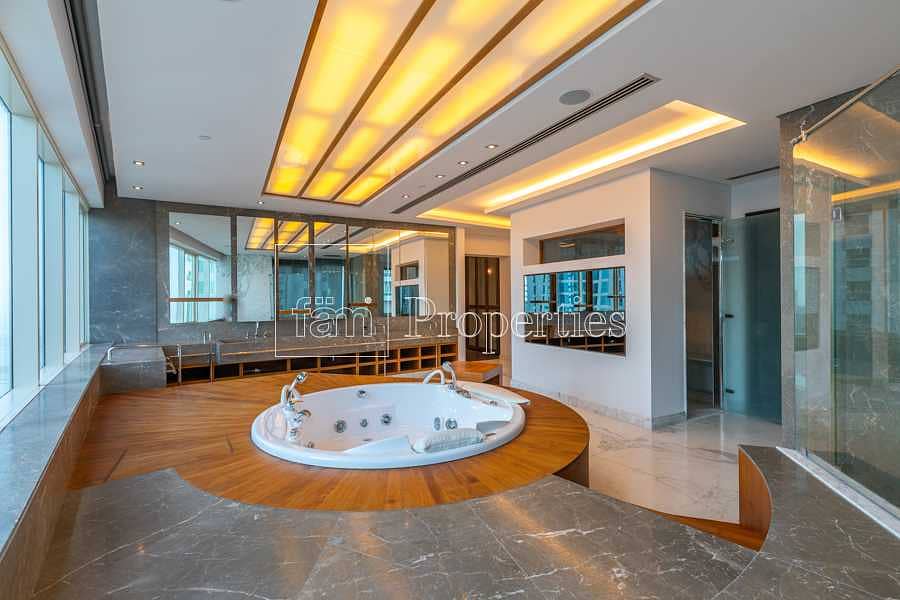 17 Marina Penthouse with amazing views