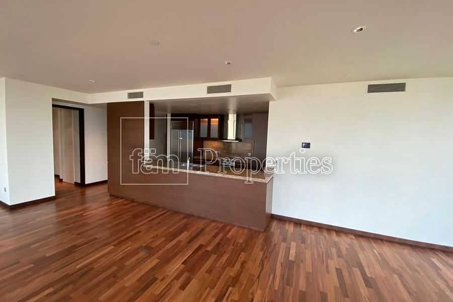 6 Full fountain view/ 2 Bed + Maid / Hight floor