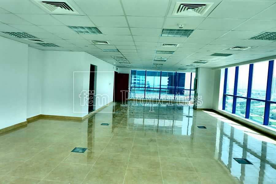 2 Fitted office | Golf course view | Lake View