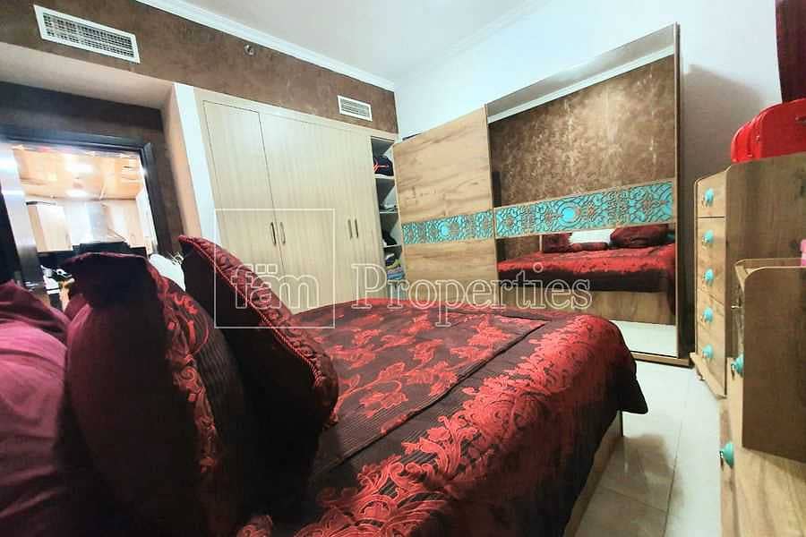 Beautiful Fully Furnished Upgraded Apartment