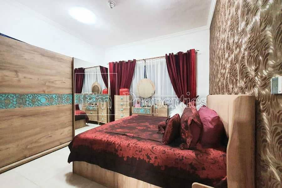8 Beautiful Fully Furnished Upgraded Apartment