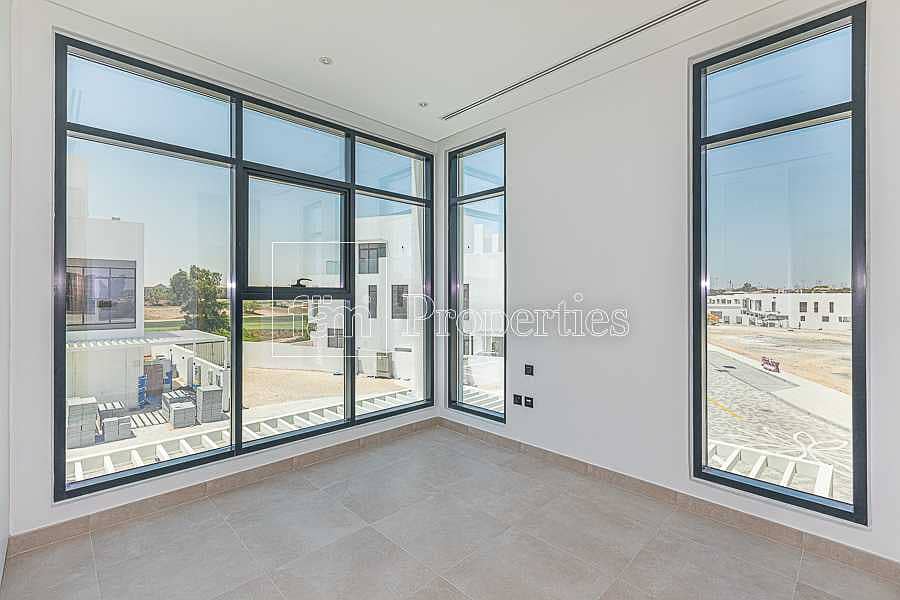 17 READY TO MOVE IN JUMEIRAH GOLF ESTATES