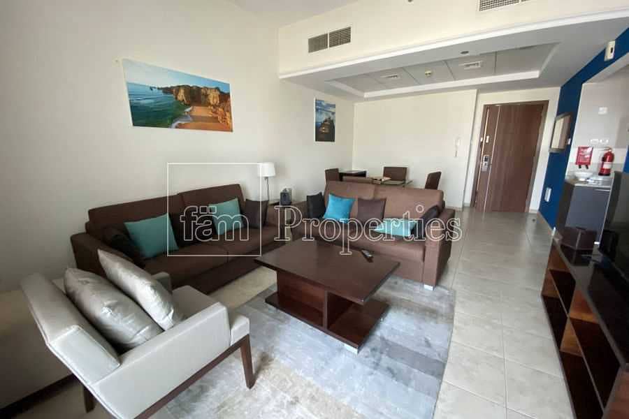 Tastefully Furnished l Stunning View l JVT