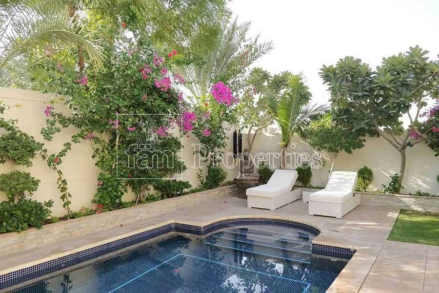 3 Extended | Corner w/ Pool | Landscaped - Avail 1st Aug