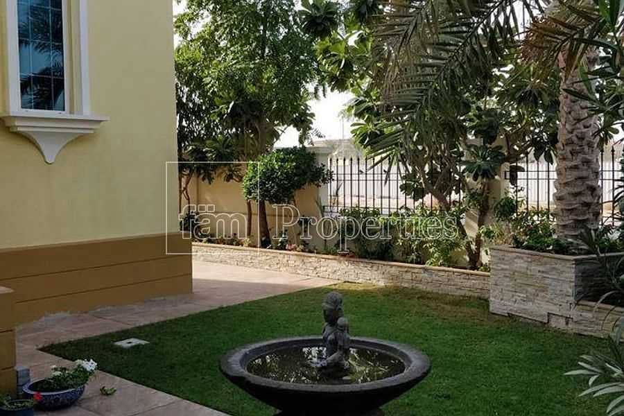 4 Extended | Corner w/ Pool | Landscaped - Avail 1st Aug