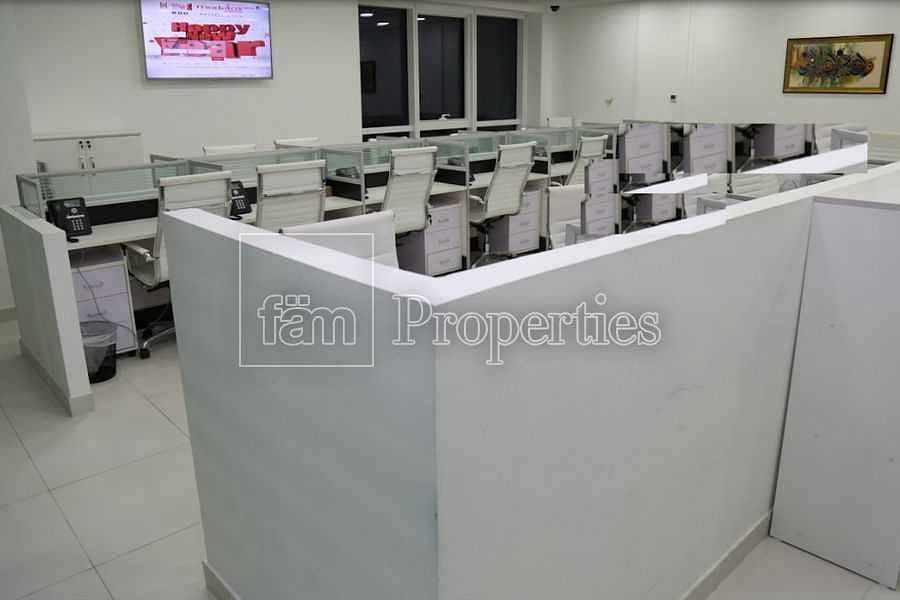 4 Beautiful Fitted Office  near Metro Station