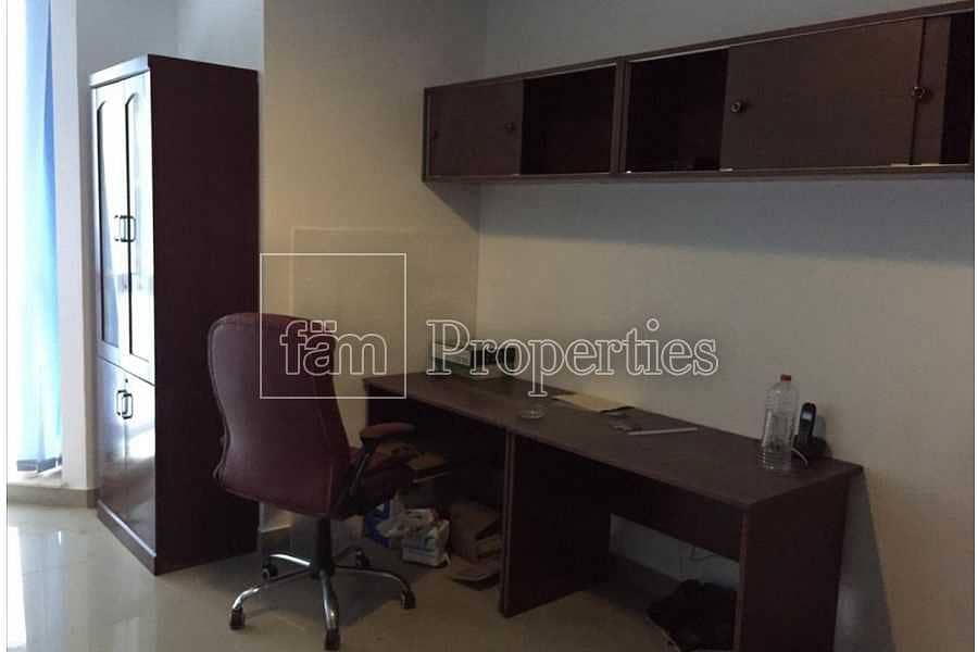 6 Beautiful Fitted Office  near Metro Station