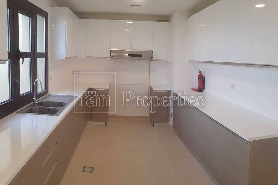 11 Exclusive 3Bed Terrace Home Upgraded