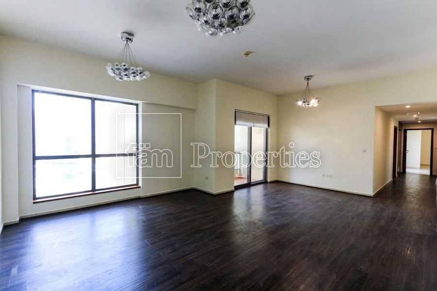 5 Huge wel maintained apartment/ no commision