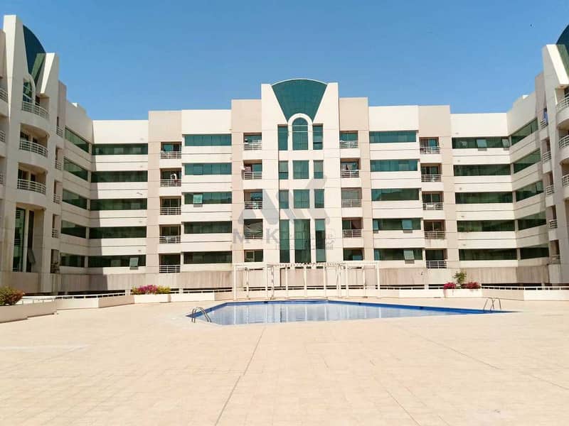 位于迪拜湾，乌姆胡莱尔区，乌姆胡莱尔2号区 2 卧室的公寓 72000 AED - 5082518