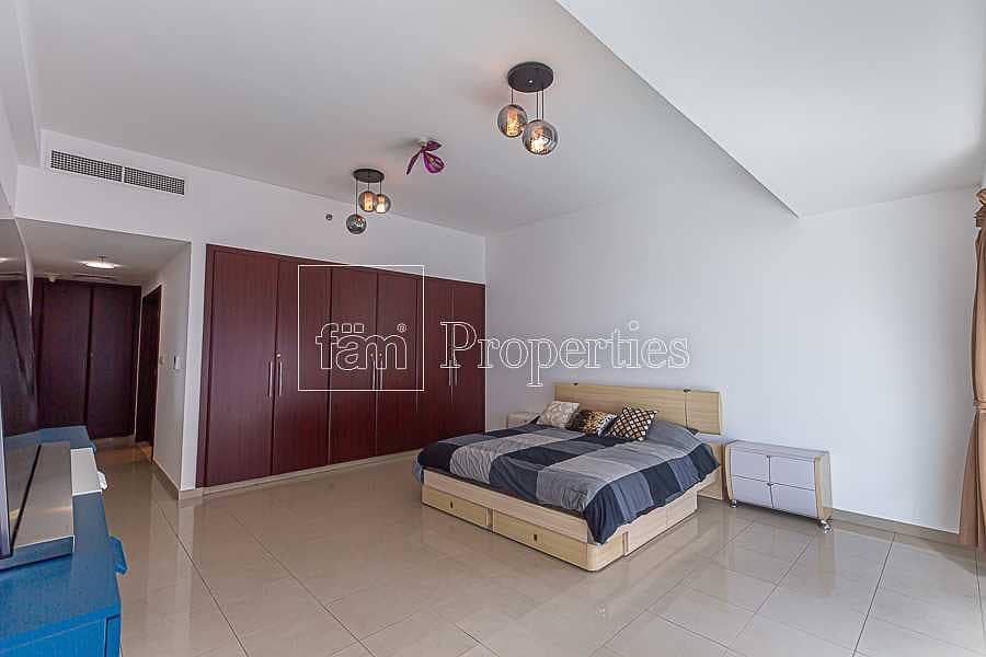 10 Large 3 bed+Family room+maids+Laundry | Sea view