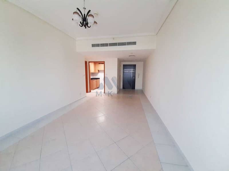شقة في برج القرن 21،شارع الشيخ زايد 3 غرف 82000 درهم - 5038690