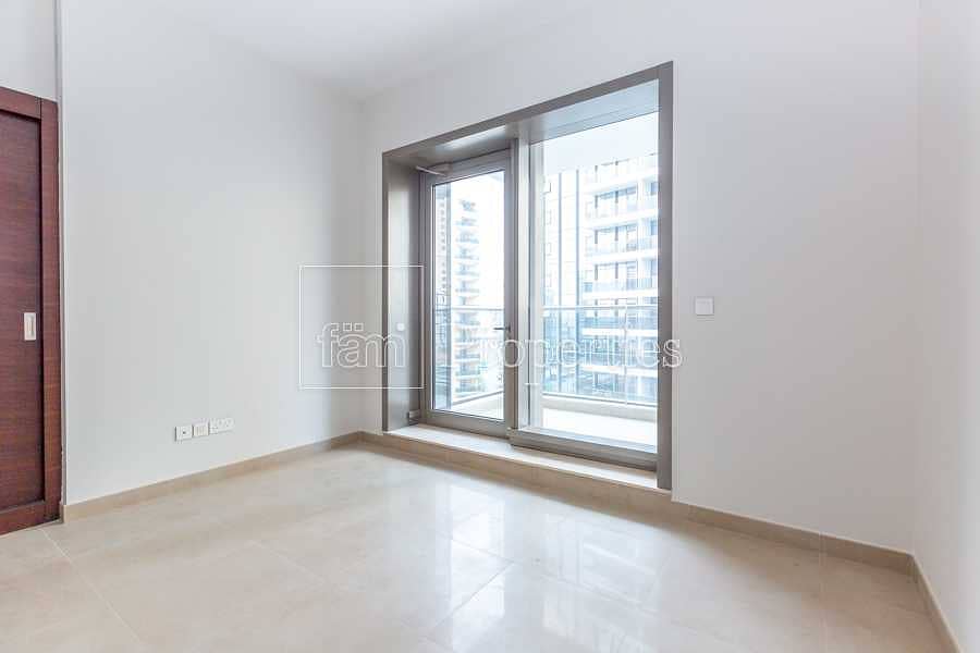 5 Studio Sparkle Tower2 Partial Sea and JBR View