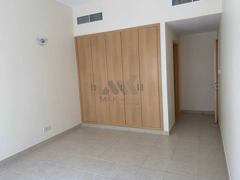 شقة في الحضيبة 1 غرفة 42000 درهم - 4825597