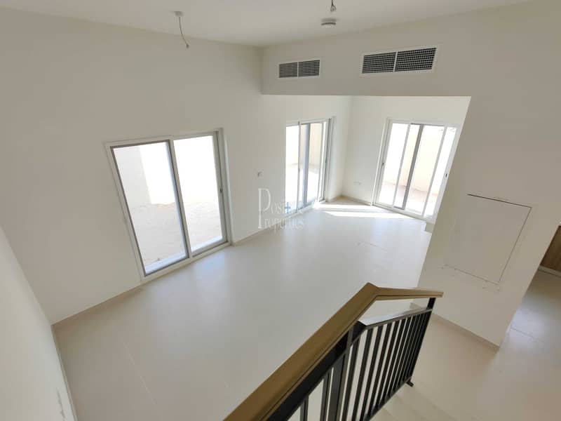 Near Pool & Park | Single Row | Tranquil Environment Near Pool & Park | Single Row | Tranquil Environment