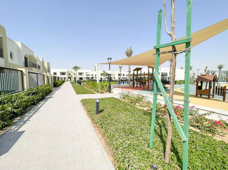 3 BR | Lovely Community | Stunning View 3 BR | Lovely Community | Stunning View