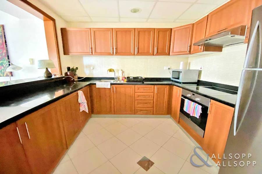 4 Fully Furnished | Low Floor | One Bedroom
