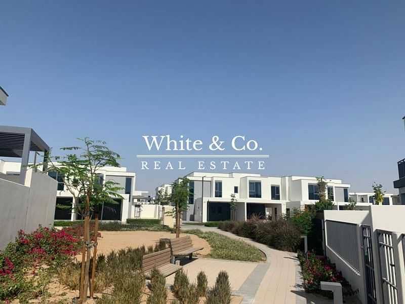 Excellent Location | Single Row | Motivated Owner Excellent Location | Single Row | Motivated Owner