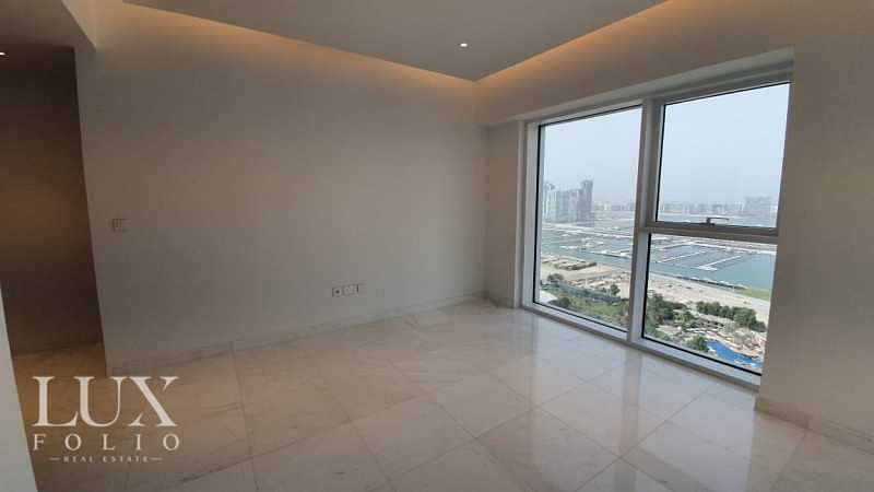 13 3 Bed Corner Unit | Private Beach| High Floor