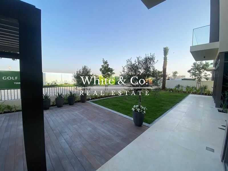 Park Facing | Resale Modern|3 Year PHPP Park Facing | Resale Modern|3 Year PHPP