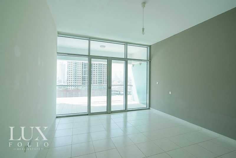9 Vacant | Canal View | Spacious | Mid floor