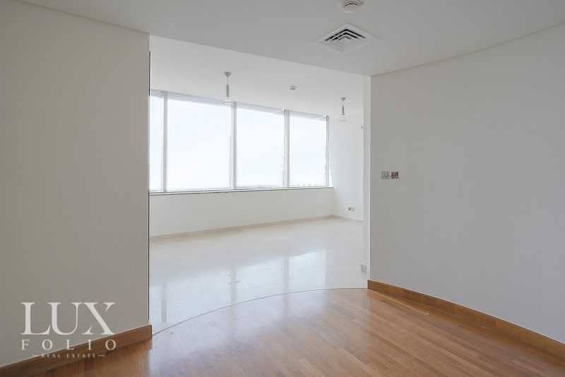 5 Available Now|Large Studio|Best Views|High Floor