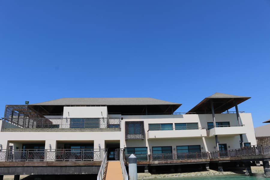 ?Most Luxurious Resort Style Villa Direct On Mangrove?