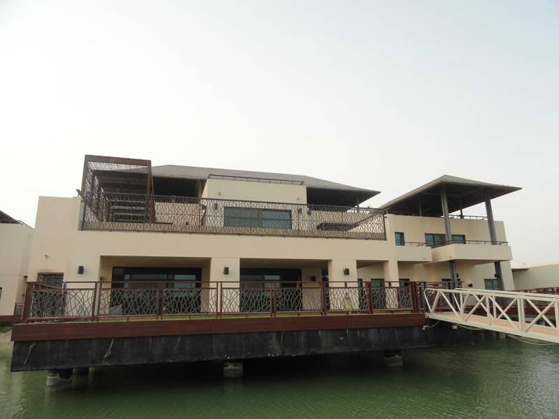24 ?Most Luxurious Resort Style Villa Direct On Mangrove?