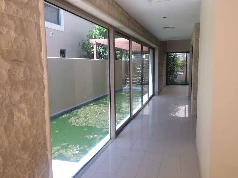 10 Upgraded 5BD Villa| Own Pool| Maid's Room| Corner Unit