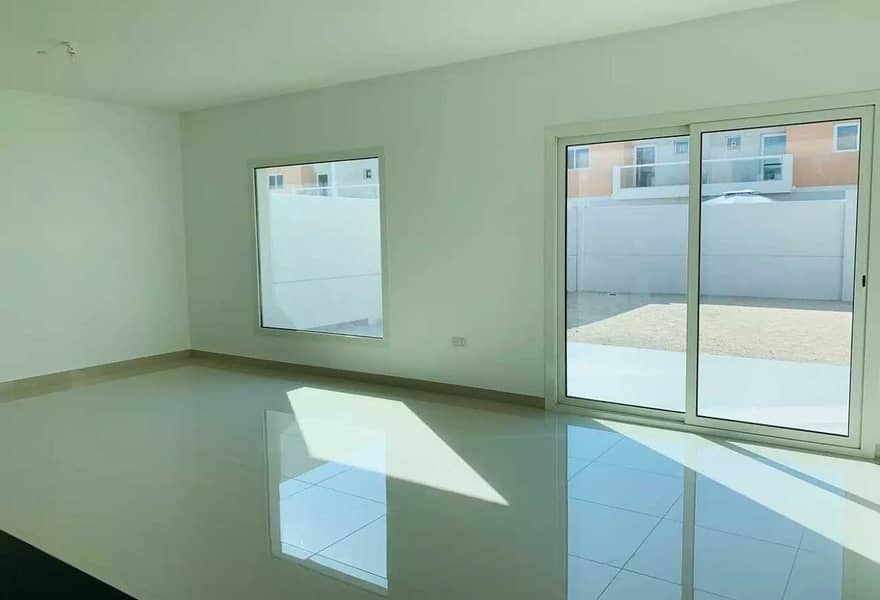 11 Perfectly Priced 2 Bedroom Villa in al Reef2