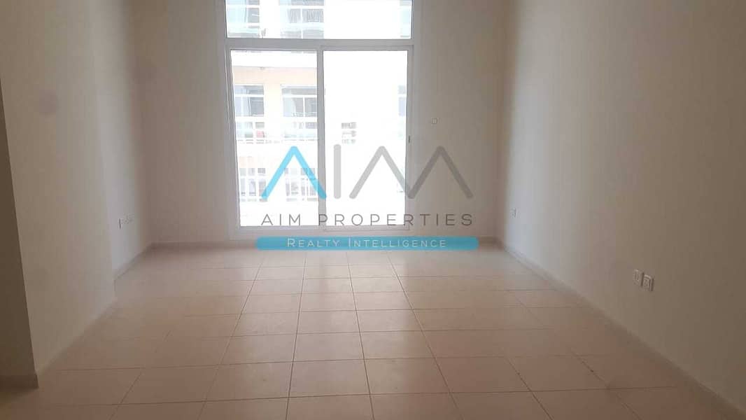 beautiful 2 Bedroom Apartment for with Balcony in Liwan Q Point