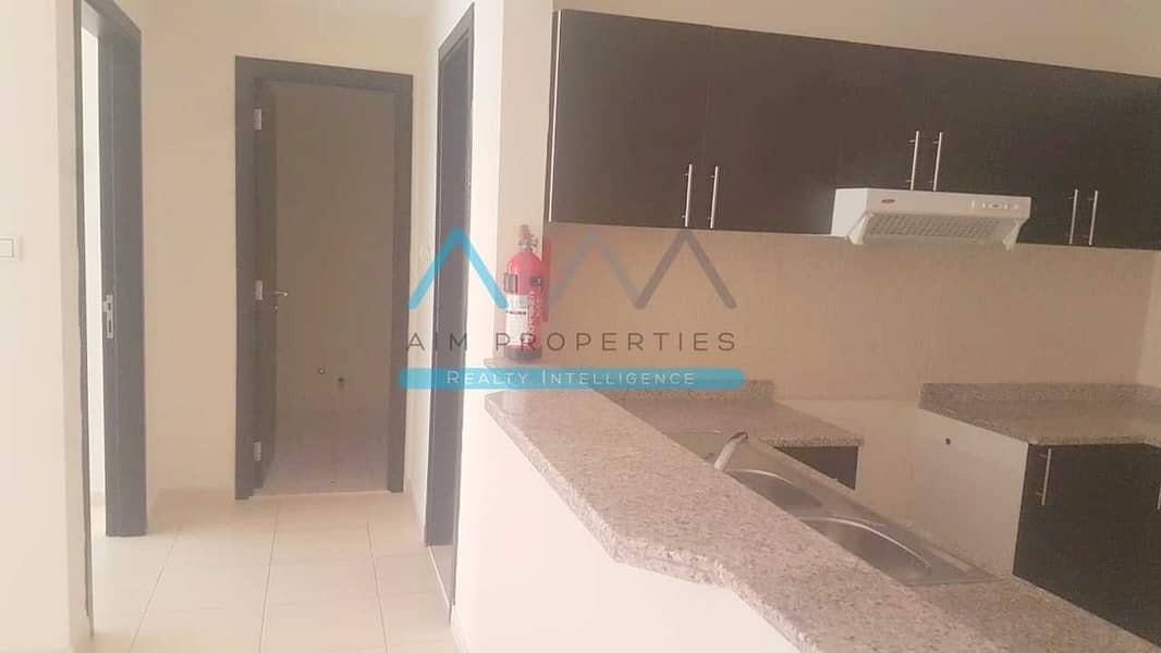 7 beautiful 2 Bedroom Apartment for with Balcony in Liwan Q Point
