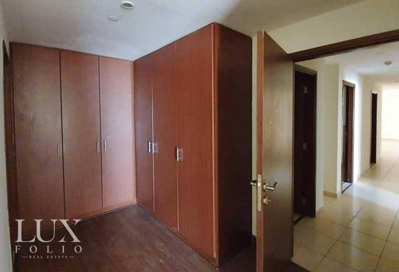 8 4 Bed Plus Maid | Spacious Living | Vacant